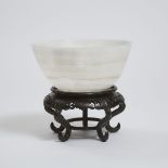 A Large Banded Agate Bowl, 19th/20th Century, 晚清/民国 缠丝玛瑙大碗, height 4.1 in — 10.3 cm, diameter 8.5 in