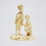 A Japanese Ivory Okimono of A Mother and Child at a Lotus Pond, Signed, Meiji Period, 日本 明治时期 牙雕荷塘母女