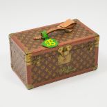 Louis Vuitton Monogram Canvas Hard Sided Cosmetic Case, mid 20th century, 8 x 16 x 9 in — 20.3 x 40.