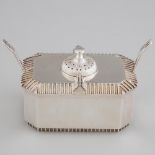 English Silver Condiment Cruet, Anthony Elson for Hennell, Frazer & Haws, London, 1970, 3.1 x 4.6 x