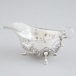 Irish Silver Sauce Boat, Sharman D. Niell, Dublin, 1910, length 5.9 in — 15 cm