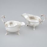 Pair of English Silver Sauce Boats, Mappin & Webb, Sheffield, 1928, length 6.2 in — 15.8 cm (2 Piece