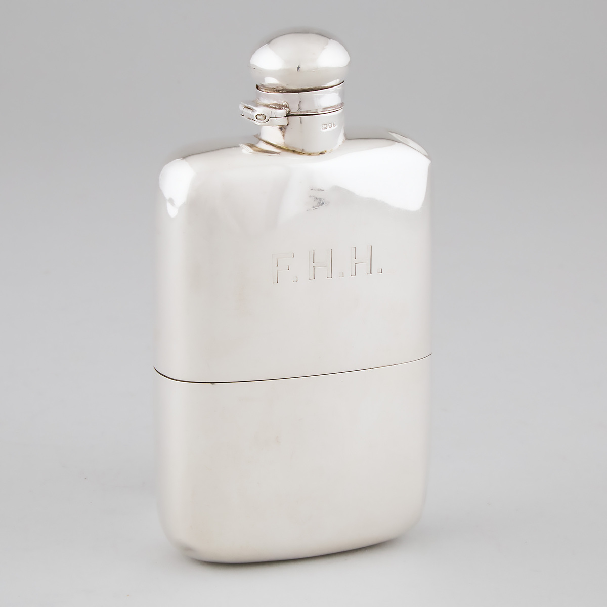 Late Edwardian Silver Flask, Maurice Geffroy, London, 1909, height 6.3 in — 16 cm