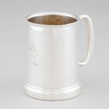 English Silver Glass-Bottomed Pint Mug, Sydney Hall & Co. (probably), Sheffield, 1932, height 5 in —