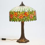 Handel Patinated Bronze Table Lamp with Floral Banded Leaded Mosaic Slag Glass Shade, early 20th cen