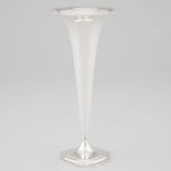 American Silver Octagonal Vase, Tiffany & Co., New York, N.Y., c.1907-38, height 9 in — 22.8 cm