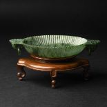 A Mughal-Style Spinach Green Jade 'Chrysanthemum' Marriage Dish, 18th Century, 清 十八世纪 痕都斯坦式碧玉菊瓣活环洗,