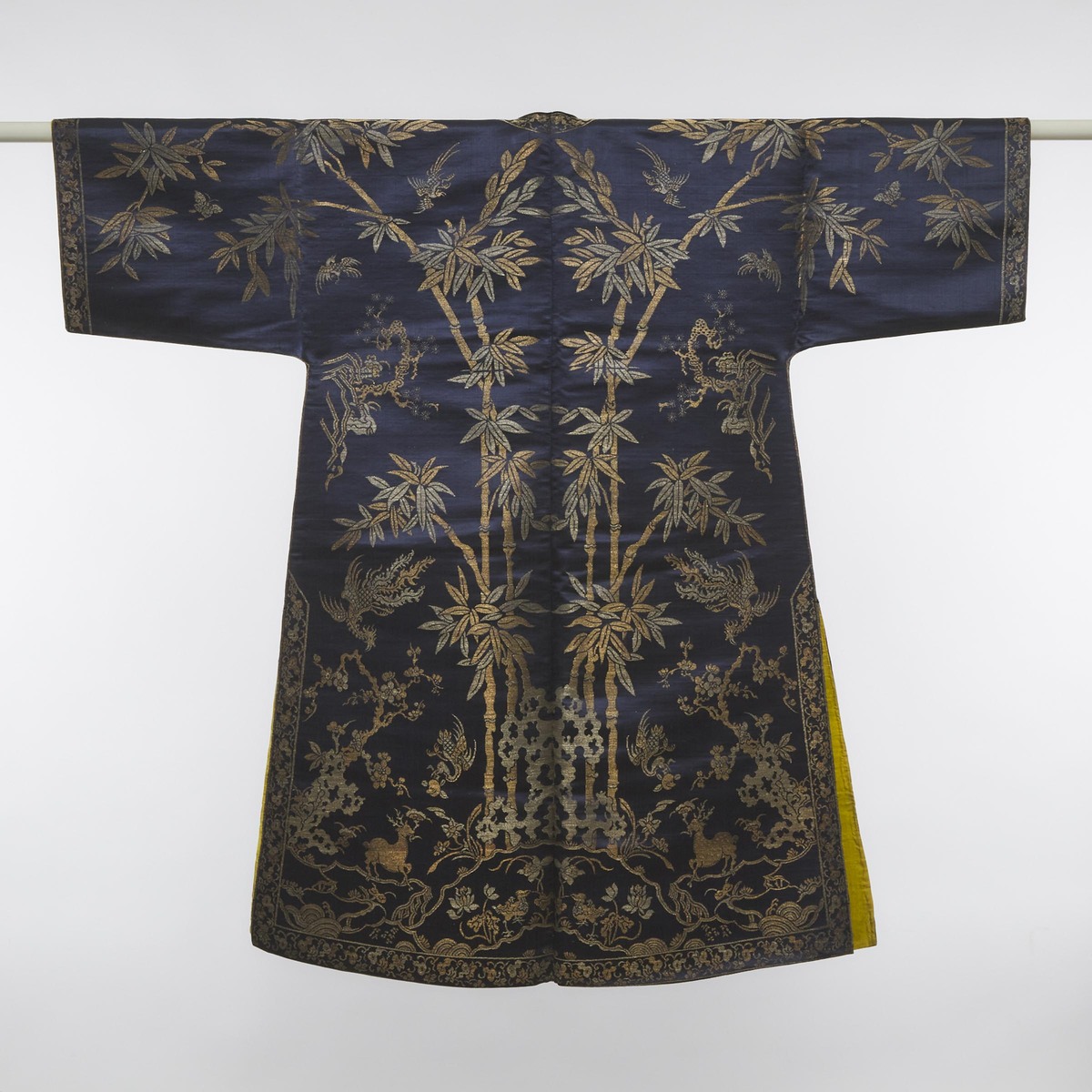 A Blue-Ground Gold Thread Embroidered 'Crane and Deer' Robe, 19th/20th Century, 晚清 蓝地织锦'鹤鹿同春'袍, heig - Image 2 of 2