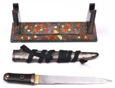 A presentation Aikuchi well engraved silver scabbard and mounts. Un-tempered blade of unusual