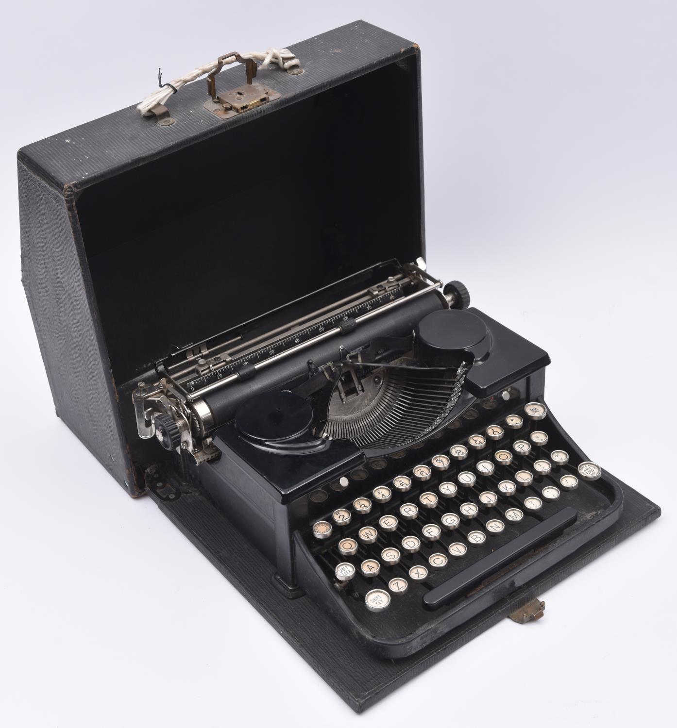 A 1930s Royal portable typewriter. In black finish with a cloth covered wooden case. QGC-GC for age, - Image 2 of 2