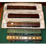 Small quantity of O gauge rolling stock. An unmade Slater's Southern Railway Maunsell 6