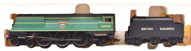 Hornby Railways BR West Country Class 4-6-2 Tender Locomotive 'Bude' RN34006, in lined Malachite