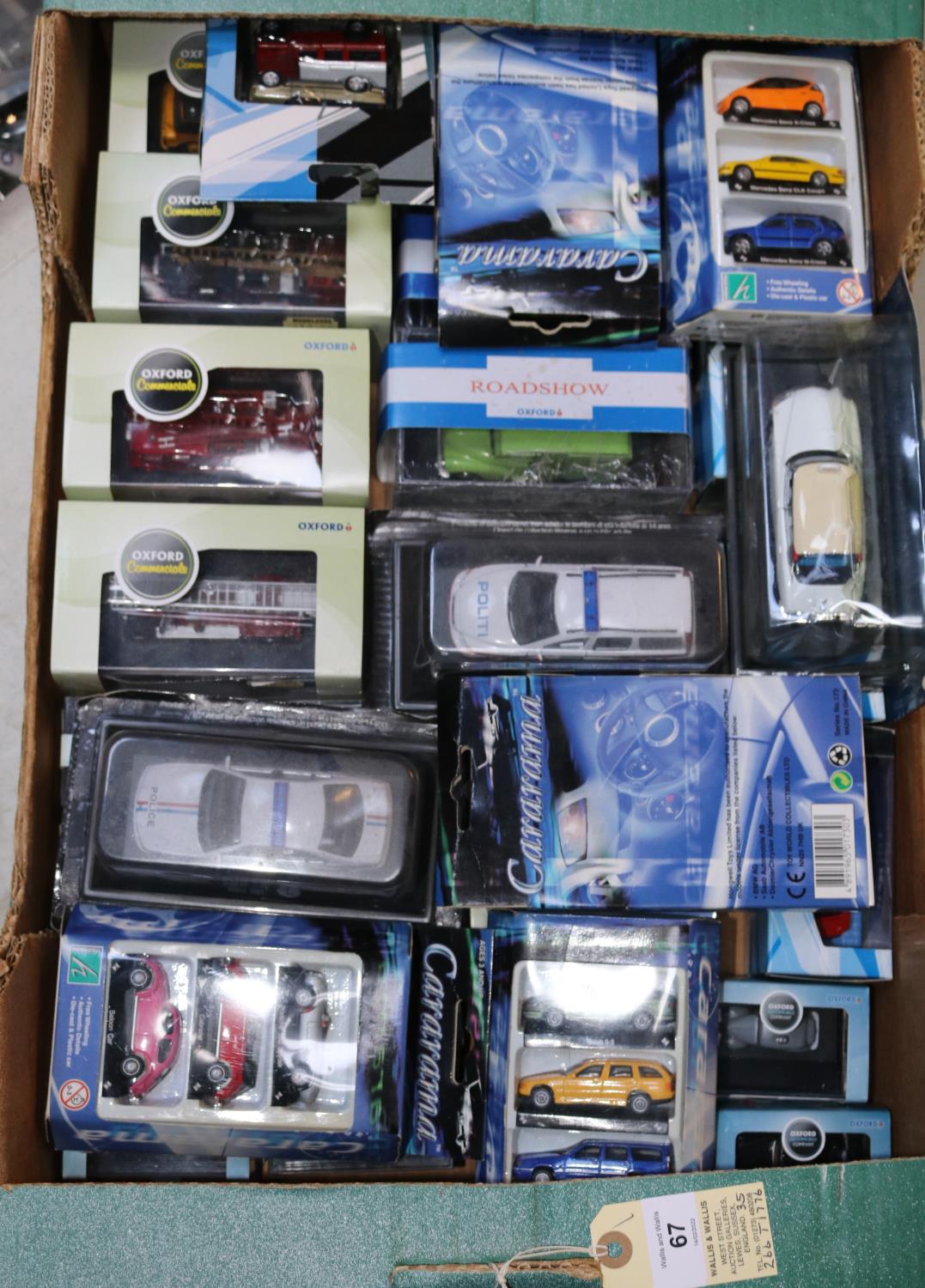 27 Oxford most 1:76 scale vehicles. 4x fire engines including AEC Regent III and a N.I. Bedford '