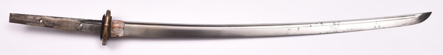 A military katana with full length grooves, blade appears to have some age with an O-suriage tang - Image 6 of 8
