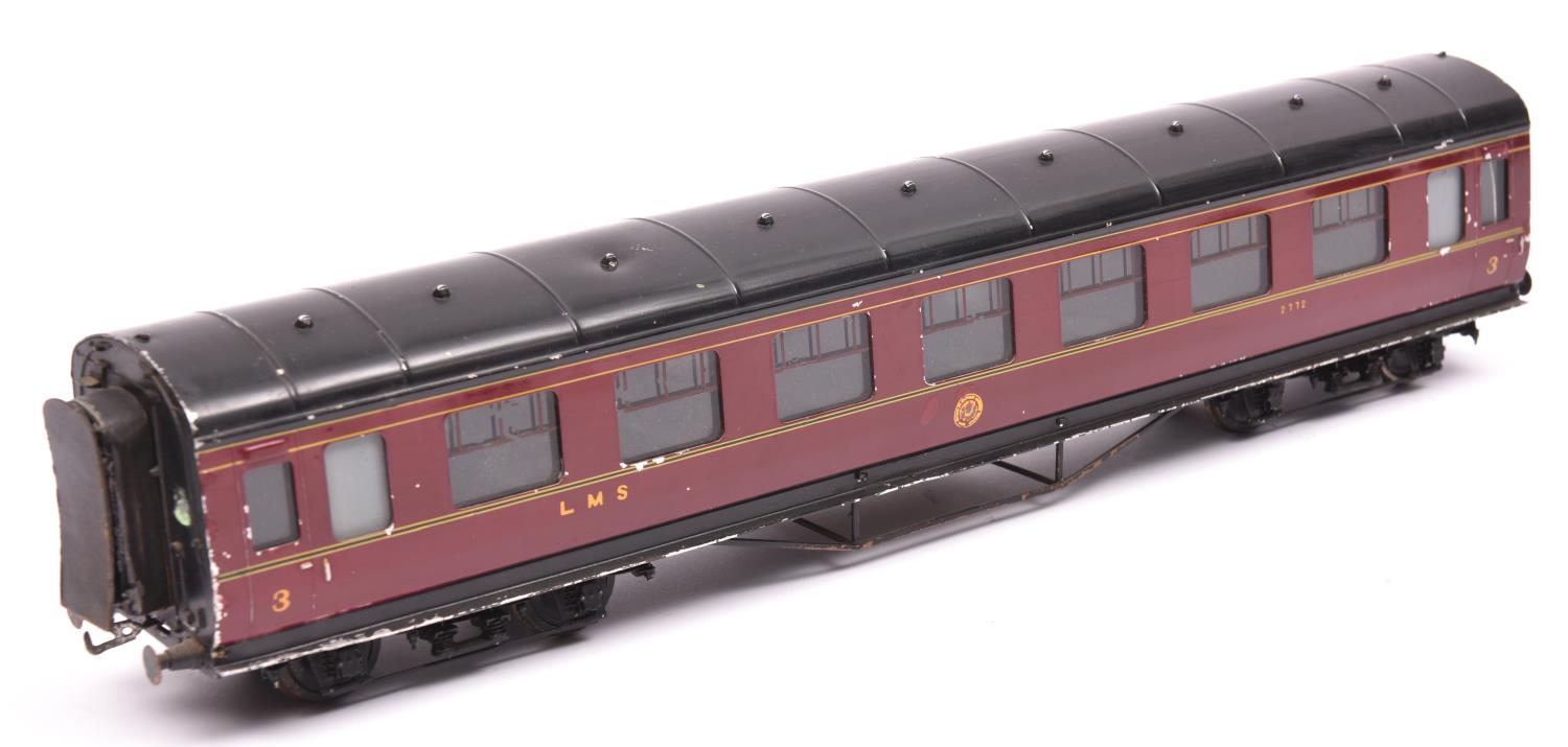 An Exley O gauge K5 LMS corridor coach. Full Third in maroon livery. With Exley label to base. QGC- - Image 2 of 2