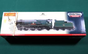 A Hornby 00 gauge BR West Country Class 4-6-2 tender locomotive. Crewkerne 34040, in lined green