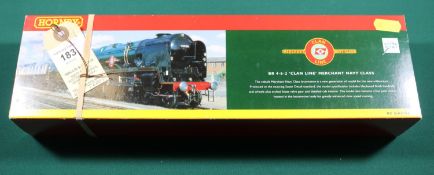 Hornby OO gauge Locomotive. A BR Merchant Navy Class 4-6-2 Tender Locomotive R.2169 Clan Line,