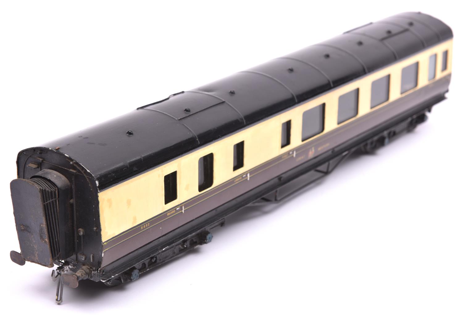 An Exley O gauge GWR corridor coach. Brake Composite in Chocolate and Cream livery. QGC-GC, some - Image 2 of 2