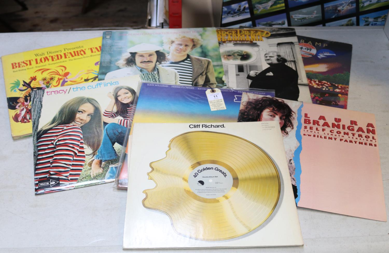 70+ LP vinyl records and 40+ 7 inch singles. Including; Supertramp, Paris. Judge Dread, - Image 5 of 8