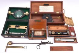 9x early 20th Century Scientific measuring instruments. Including; a Cased Clinometer. 3x cased