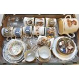 Approx 50x commemorative china items. Including Royal commemorative mugs, plates, etc and goss