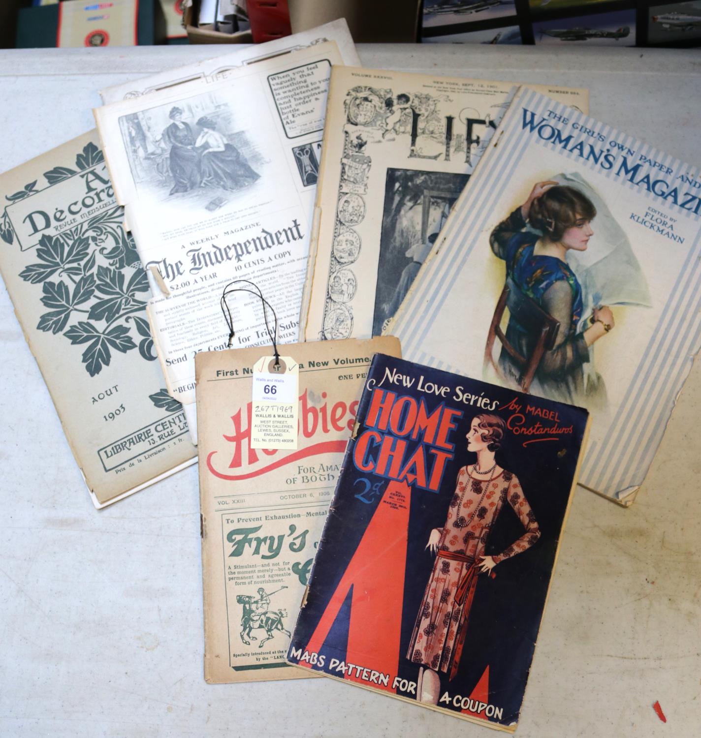 60+ vintage art and lifestyle magazines from the first half of the 20th Century. Including; 1960s - Image 4 of 5