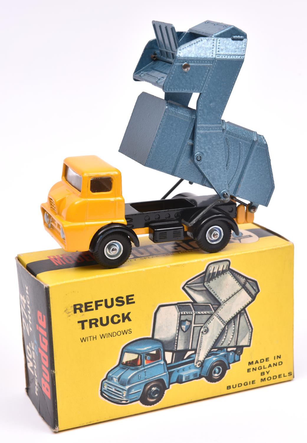 Budgie Toys Thames Trader Refuse Truck (274). A scarce example with a yellow cab and chassis and a