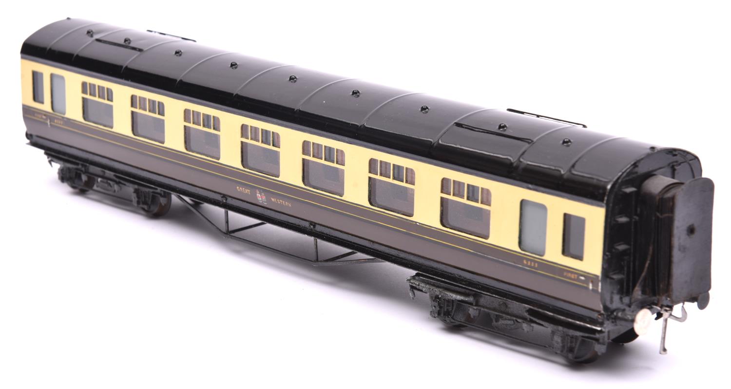 An Exley O gauge K6 GWR corridor coach. Full First in Chocolate and Cream livery. With Exley label - Image 2 of 2