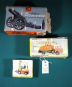2x Dinky Toys and a Britains Field Gun. Jones Fleetmaster Cantilever Crane (970). Conveyancer Fork