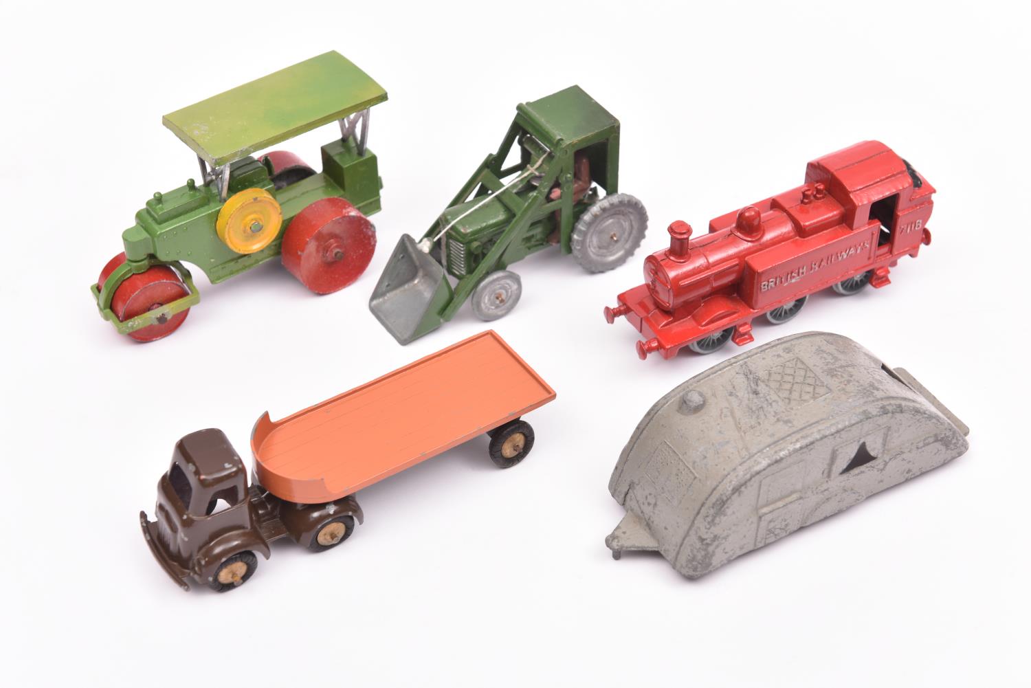 5 item by Benbros etc. A Benbros Tractor with cab, and shovel. In green with unpainted wheels and - Image 2 of 2
