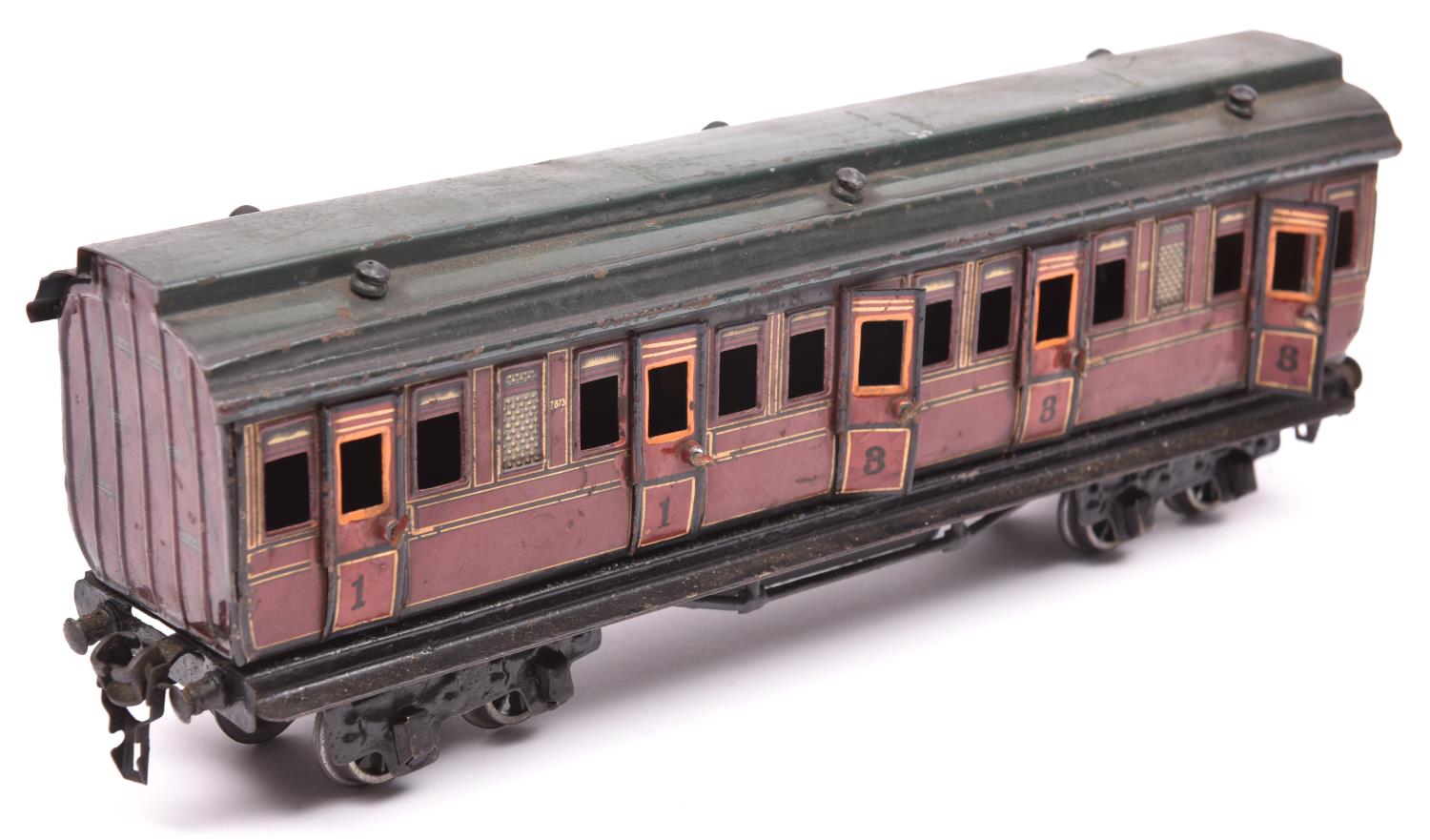 A Marklin O gauge tinplate Midland Railway bogie coach. Composite First Third coach in lined - Image 2 of 2