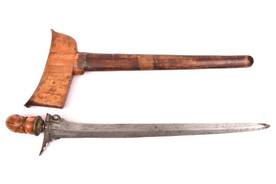 A Malay kris, straight blade 14½", brass mounted carved wood and horn hilt, in its wood sheath, ( - Image 2 of 2