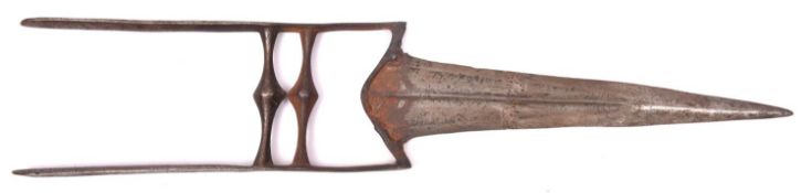 An Indian dagger Katar, blade 8½" with central rib and reinforced point, and with conventional