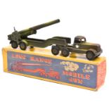 Crescent military models No.1271 Long range Mobile Gun, paintwork finished in camoflauge.lever