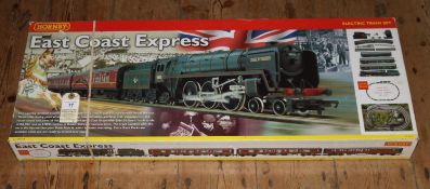 3x Hornby train sets. East Coast Express (R1021), comprising Britannia Class 4-6-2, John of Gaunt