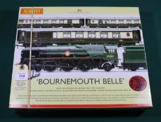 A Hrnby 'OO' gauge Train Pack (R2100). Comprising BR Merchant Navy class 4-6-2 Tender Locomotive '