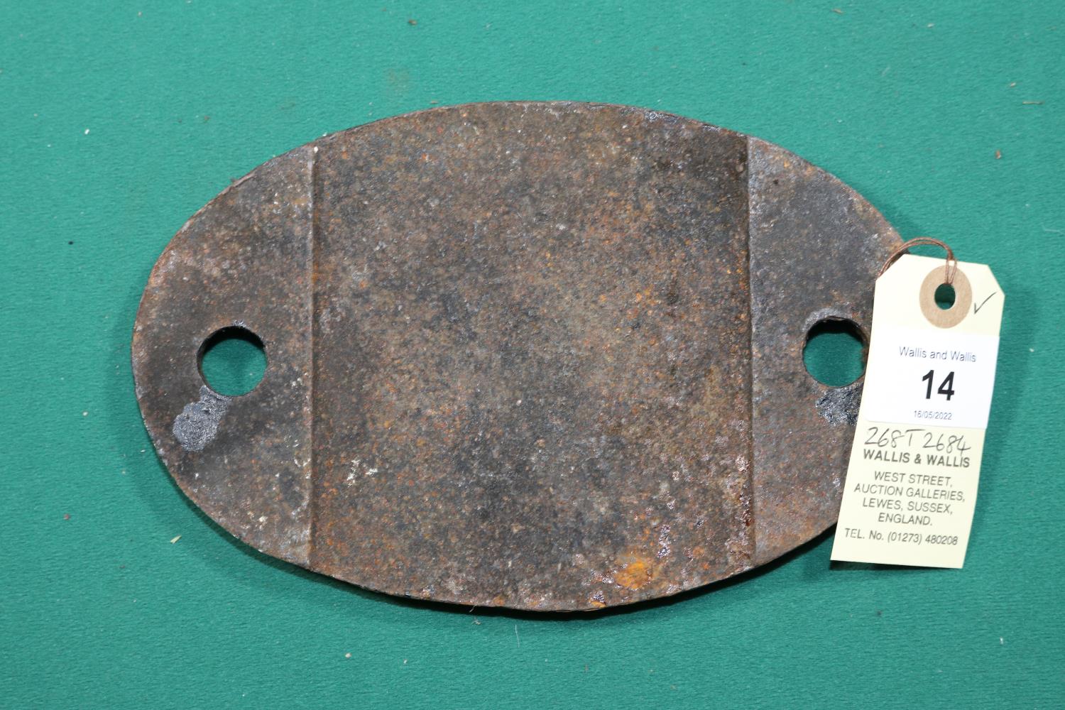 Locomotive shedplate 1A Willesden 1950-1973. Cast iron plate in good, believed to be unrestored, - Image 2 of 2