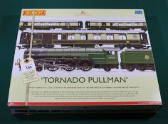 A Hornby OO Tornado Pullman train pack (R3093). Comprising BR Tornado 4-6-2 tender locomotive,