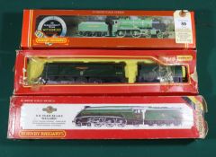 3x Hornby Railways/Tri-ang Hornby locomotives. Southern Railway Schools Class 4-4-0, Stowe 928, in