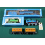 5x Hornby Thomas the Tank Engine items. 3x locomotives; Gordon (R383), Percy (R350) and Thomas.