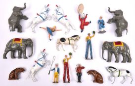 Britains Circus animals and figures from the Britain's Circus sets. 18 pieces comprising 5 horses- 2