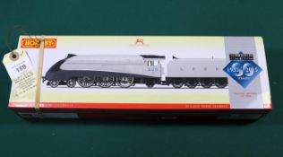 A Hornby OO '75th Anniversary of The Silver Jubilee' LNER Class A4 4-6-2 locomotive (R3308).