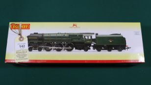 A Hornby OO BR Class 8 4-6-2 locomotive (R3236). Duke of Gloucester 71000, in lined Brunswick