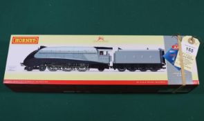 A Hornby OO '75th Anniversary of The Silver Jubilee' LNER Class A4 4-6-2 locomotive (R2965).