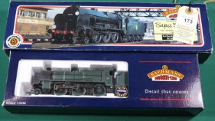 2x Bachmann Branchline OO gauge Southern Railway tender locomotives. A Lord Nelson Class 4-6-0,