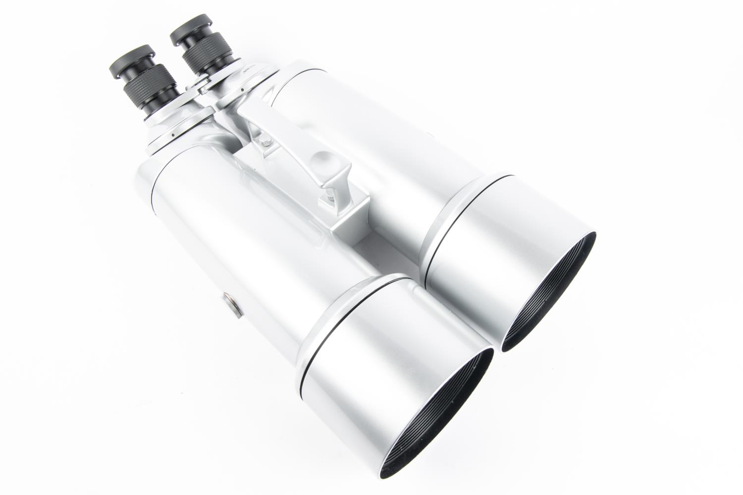 A massive pair of Helios 800000 series binoculars, length 18", with mount for tripod and satin - Image 3 of 5