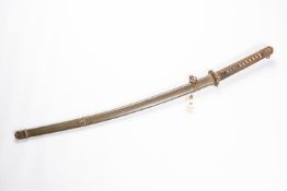 A good WWII Japanese officer's sword, katana, blade 27" with billowing yakiba, the tang with left