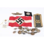 Third Reich insignia: Hitler Youth linen armband with applied woven insignia, Marine Artillery Petty