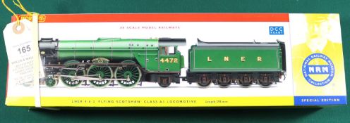 A Hornby '00' gauge LNER class A3 4-6-2 Tender Locomotive 'Flying Scotsman' RN 4472 (R2441). In