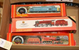 6x Hornby OO gauge railway locomotives. 3x LMS tender locomotives; A Class 8F 2-8-0, 8193, in